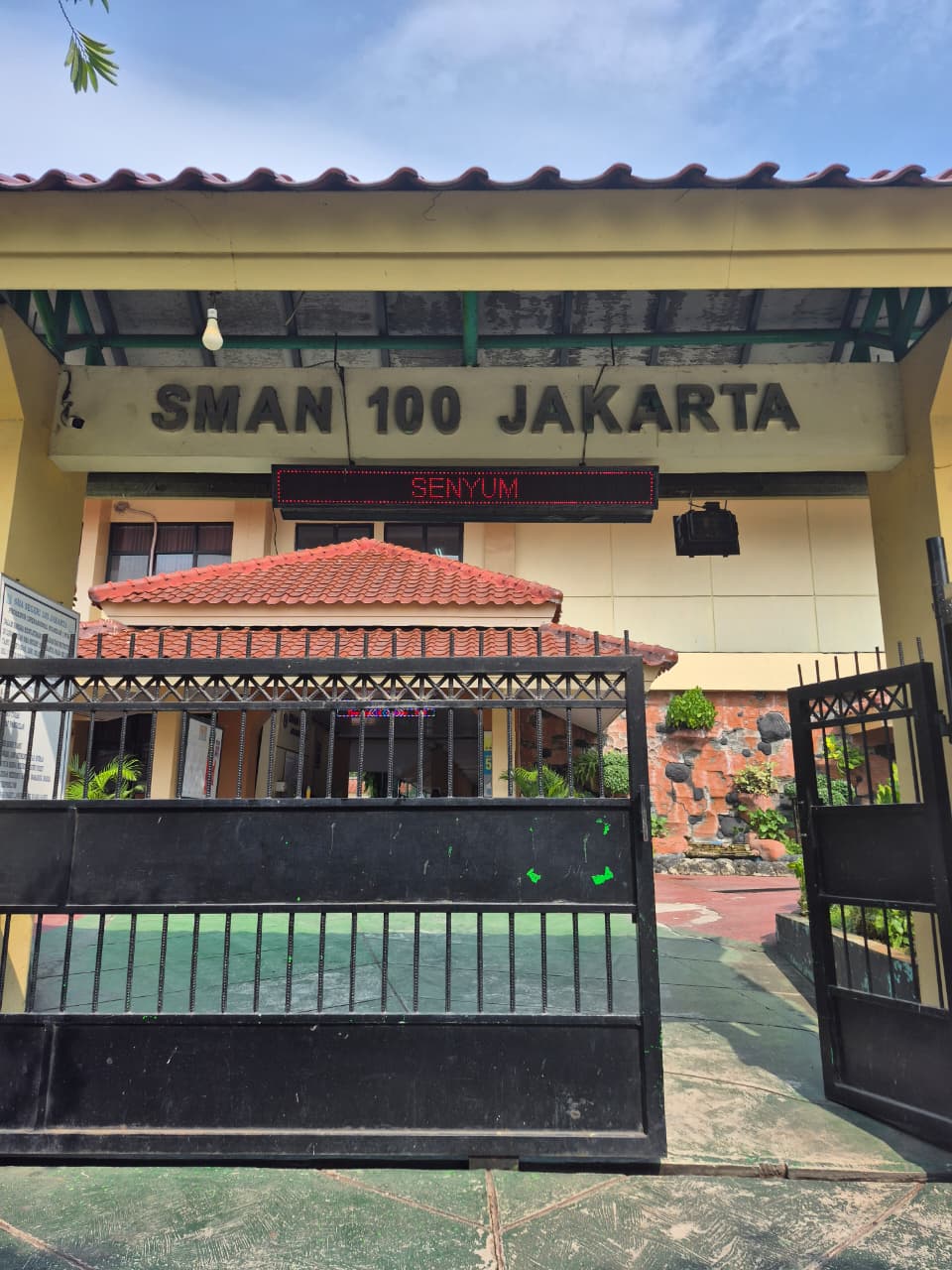 SMAN 100 Jakarta