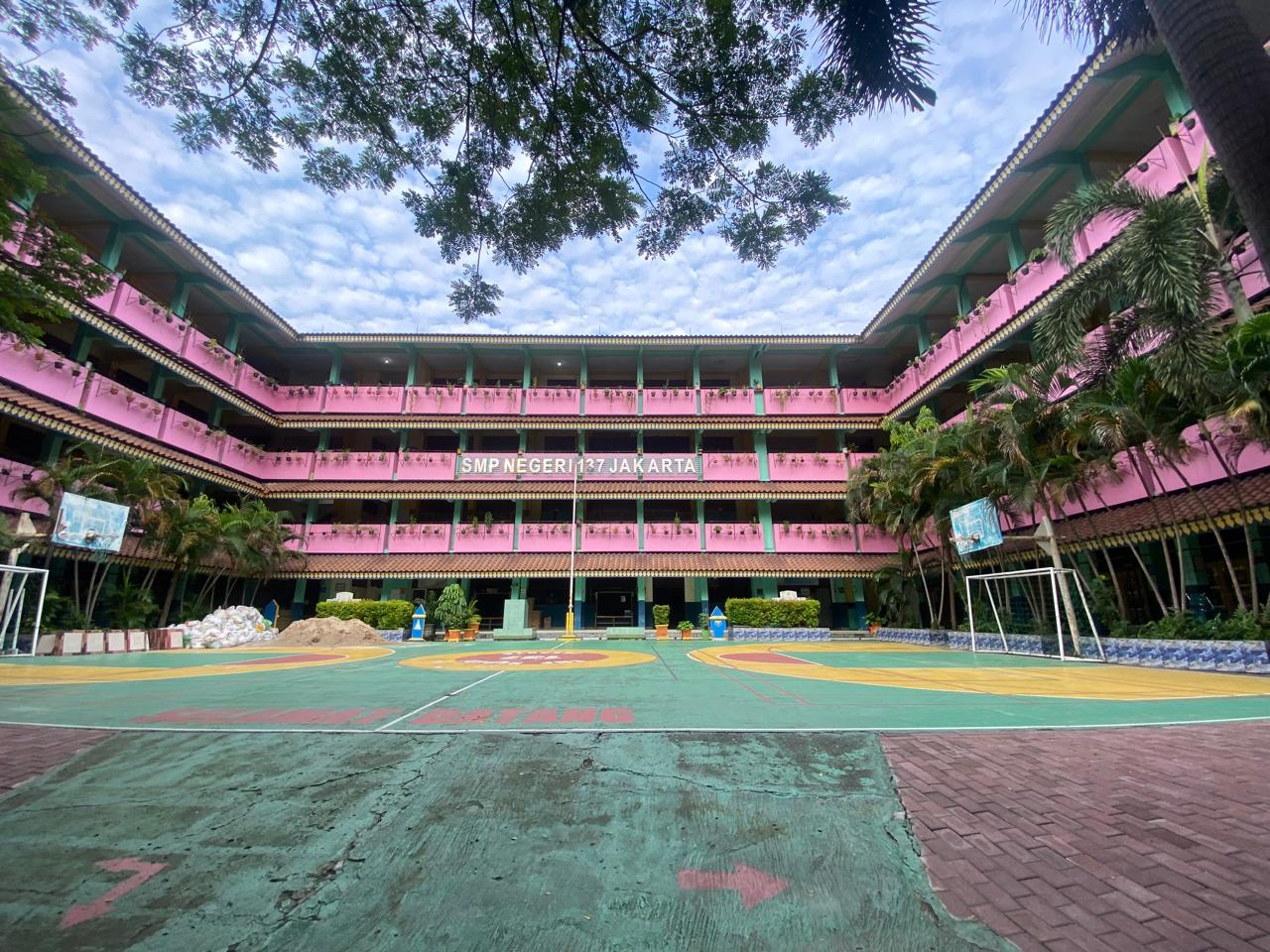 SMP Negeri 137 Jakarta