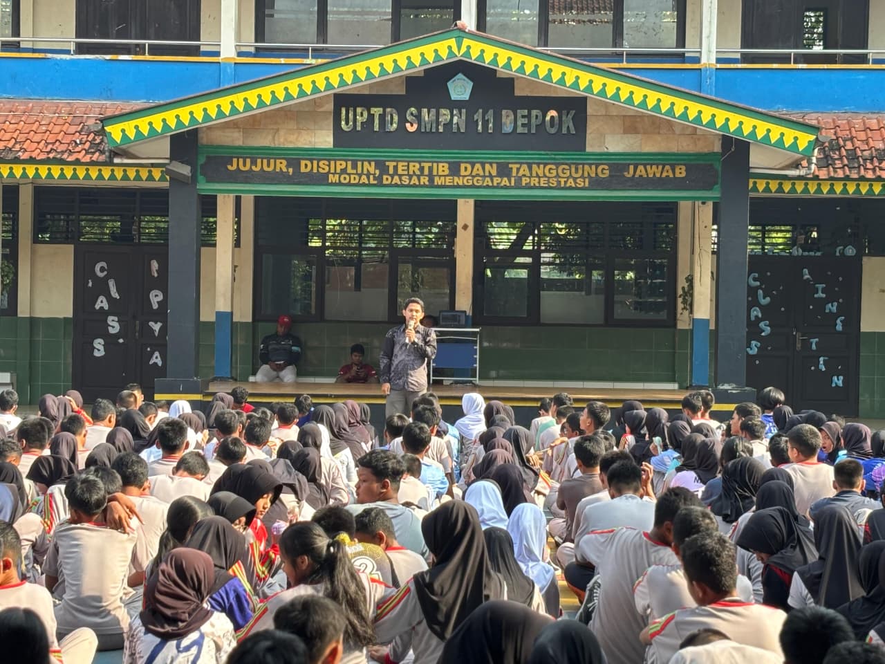 SMP Negeri 11 Depok