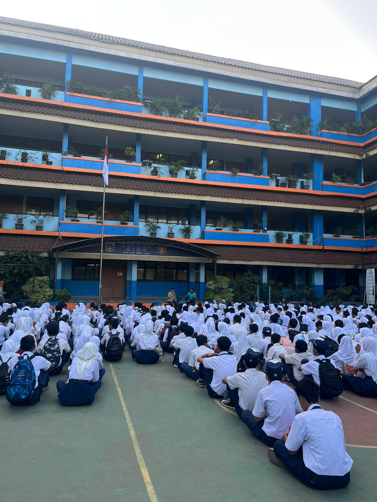 SMP Negeri 266 Jakarta